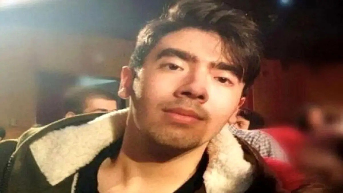 سحرگاه امروز قاتل امیرمحمد خالقی، دانشجوی نخبه دانشگاه تهران در زندان قزلحصار پای چوبه دار رفت.