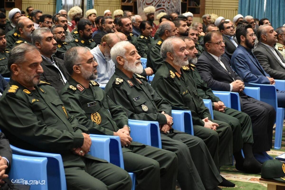 سردار علی فدوی روز چهارشنبه در مراسم تودیع و معارفه فرمانده سپاه نینوا گلستان خدمت به مردم را بخش بزرگی از عبادت دانست و اظهار کرد: سپاه به معنای واقعی کلمه، نوکر مردم است.