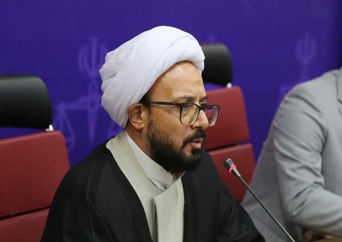 رییس شورای حل اختلاف استان قزوین از راه اندازی کانون داوری در قزوین برای کاهش تراکم پرونده های قضایی خبر داد.