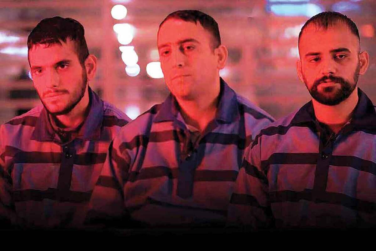 سه نفر از سارقان باندمخوف وحشت دیروز در زندان قزل حصار کرج به دار مجازات آویخته شدند، اما قاتل پسر دانشجو دو ماه مهلت گرفت و حکمش متوقف شد.