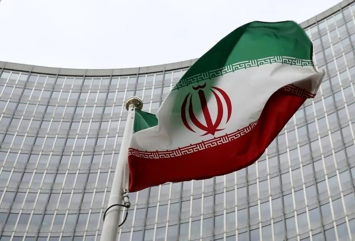 سفارت جمهوری اسلامی ایران در دانمارک با صدور بیانیه‌ای در خصوص فعال‌سازی غیرقانونی سازوکار حل اختلاف از سوی سه کشور اروپایی انگلیس، فرانسه و آلمان تصریح کرد که با انقضای قطعنامه ۲۲۳۱ شورای امنیت سازمان ملل متحد در ۲۶ مهرماه ۱۴۰۴ هیچ مبنای قانونی برای ادامه تحریم‌ها یا محدودیت‌ها بر برنامه هسته‌ای صلح‌آمیز ایران وجود ندارد.