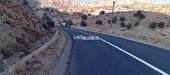 تداوم عملیات خط‌کشی راه‌ها در سراسر استان کهگیلویه و بویراحمد توسط راهداری
