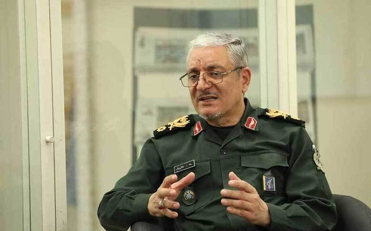 سخنگوی وزارت دفاع و پشتیبانی نیروهای مسلح با اشاره بومی بودن توان موشکی ایران اظهار کرد: با وجود بیش از ۴۰ سال تحریم، ایران توانسته با خنثی‌سازی تحریم‌ها به سطح برتر موشکی دست یابد و می‌تواند الگویی برای خنثی‌سازی تحریم‌ها در سایر عرصه‌ها باشد.