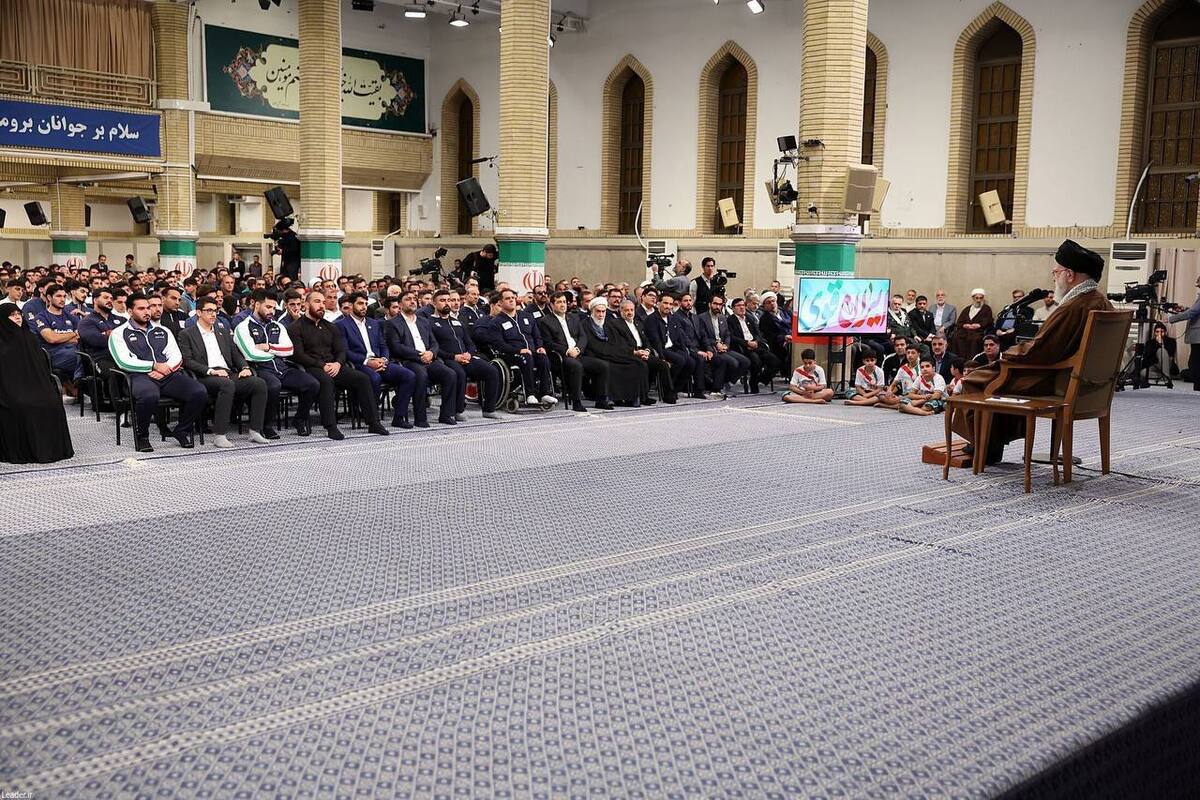 جامعه ورزش و جوانان ایران اسلامی در پیامی ضمن قدردانی از فرصت گران‌قدر حضور مجدد در محضر رهبر معظم انقلاب اسلامی و بهره‌گیری از بیانات روشنگرانه معظم‌له، عهدی دوباره با ملت ایران و آن رهبر فرزانه می‌بندد؛ عهدی برای کار و تلاش بیشتر در مسیر عزت‌آفرینی و اقتدار هرچه افزون‌تر ایران اسلامی.
