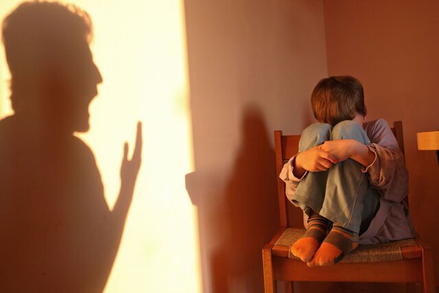 همیشه شاکی بودن مغز شما را در یک چرخه منفی گیر می‌اندازد