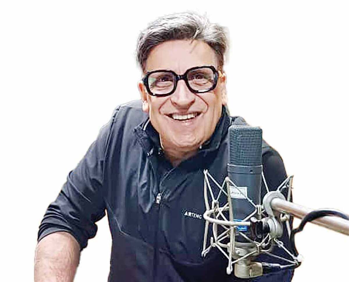 نمی‌خواستم مجری و گوینده باشم، مرا دعوت کردند