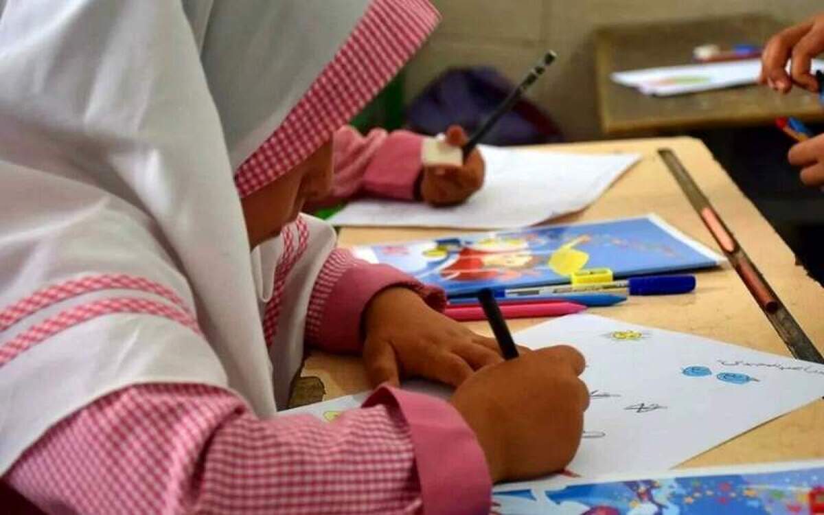 آغاز سال تحصیلی با موجی از مهر و حمایت برای دانش‌آموزان مورد حمایت کمیته امداد البرز