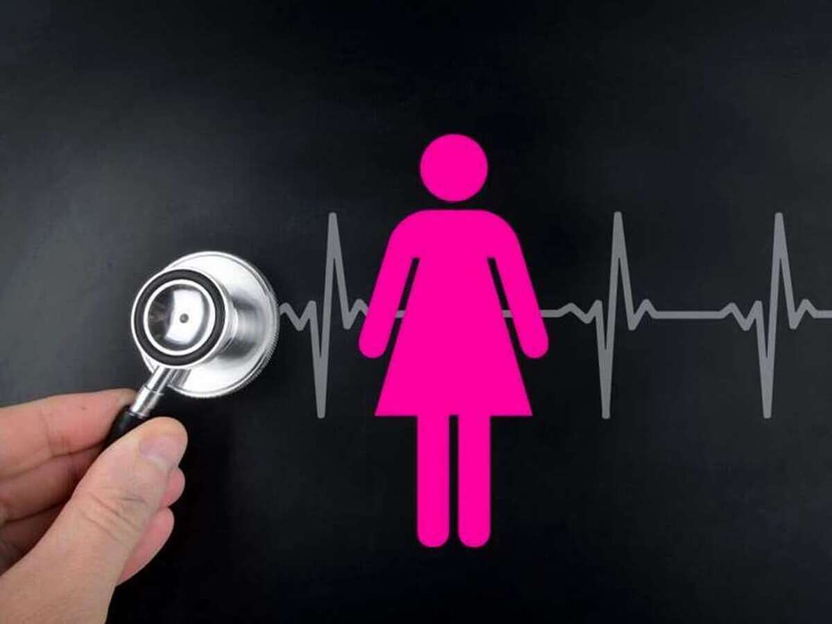 متخصص قلب و عروق و عضو هیات علمی دانشگاه علوم‌پزشکی البرز به علائم هشداردهنده بیماری‌های قلبی اشاره کرد و گفت: بیماری‌های قلبی یکی از مهم‌ترین علل مرگ‌ومیر در ایران و جهان هستند و بسیاری از بیماران به دلیل نادیده گرفتن نشانه‌های اولیه دیر به پزشک مراجعه می‌کنند.