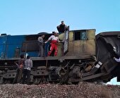 دو مصدوم در برخورد لوکوموتیو با واگن قطار باری در ایستگاه راه آهن اردکان