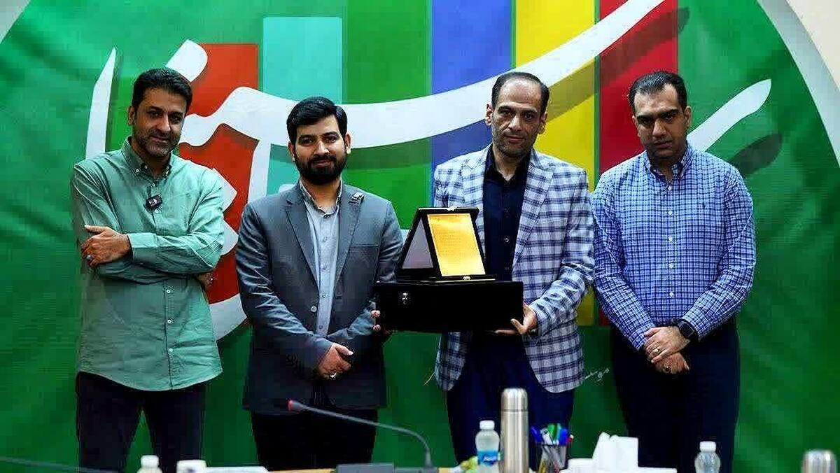 میلاد حبیبی مدیر امور سینمایی حوزه هنری استان‌های قزوین و البرز، در آیینی ملی «سینما سپاس» به عنوان مدیر نمونه و برتر کشوری معرفی و تجلیل شد.