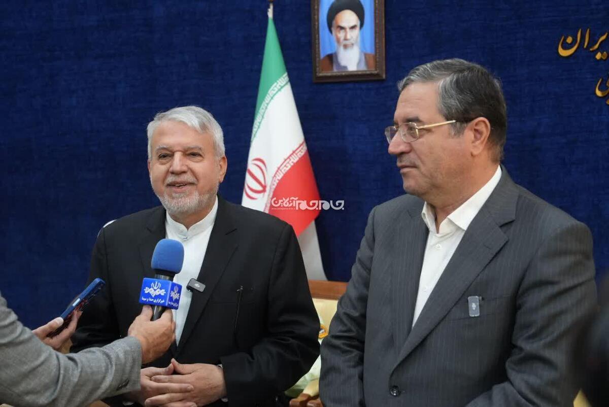 سیدرضا صالحی‌امیری، وزیر میراث فرهنگی، گردشگری و صنایع‌دستی صبح امروز با استقبال استاندار آذربایجان‌غربی وارد ارومیه شد. محور اصلی این سفر توسعه گردشگری استان و بازدید از پروژه‌های فرهنگی و گردشگری در شهرستان خوی و ارومیه است.
