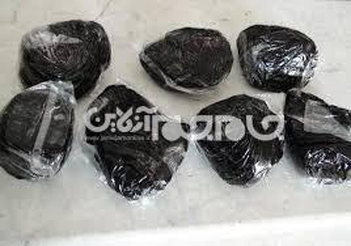 فرمانده انتظامی میاندوآب از کشف ۴۵ کیلوگرم مواد مخدر از نوع تریاک و دستگیری دو نفر توزیع‌کننده سابقه‌دار در این زمینه خبر داد.