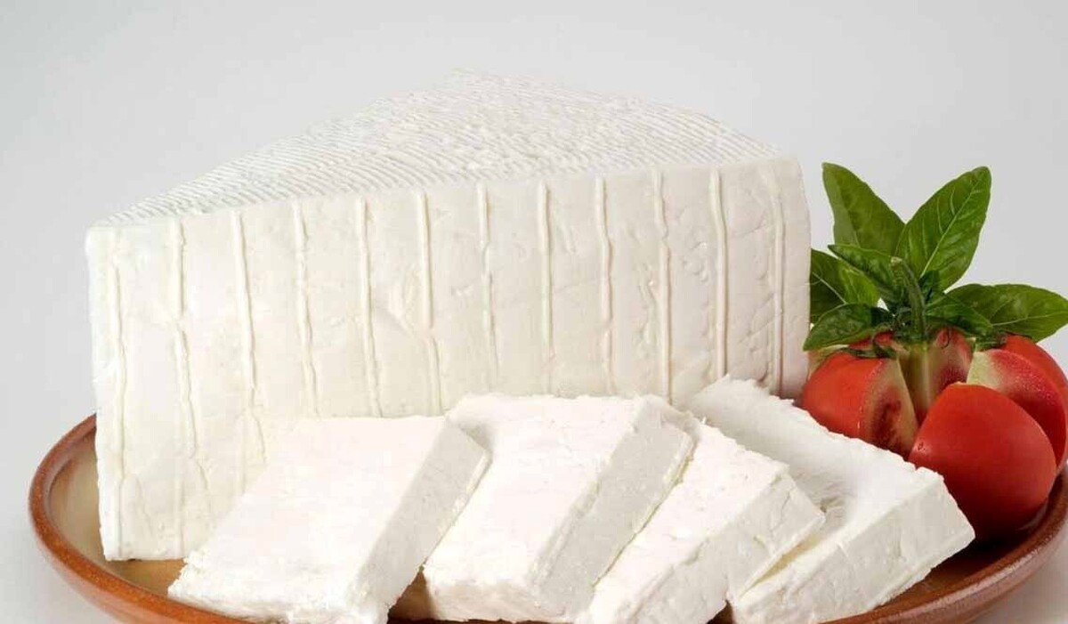 پژوهشی تازه در ژاپن نشان می‌دهد افرادی که دست‌کم هفته‌ای یک‌بار پنیر می‌خورند، ۲۴ درصد کمتر از دیگران در معرض ابتلا به زوال عقل قرار دارند.