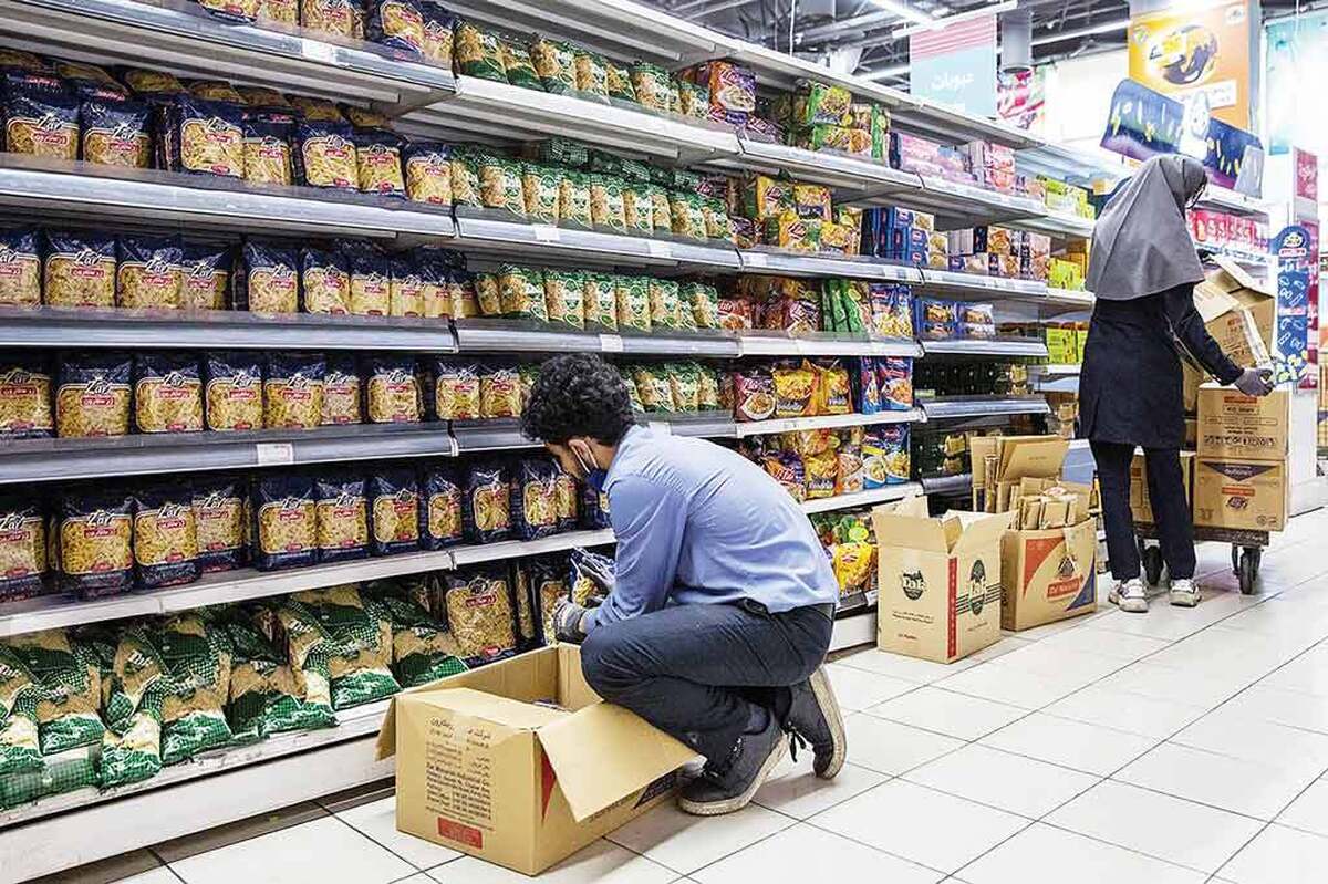 نرخ رشد تورم از آخرین ماه پاییز سال گذشته و پس از اجرای سیاست ارزی برای افزایش نرخ ارز نیمایی و پس از آن، حذف این نرخ و تشکیل بازار توافقی ارز در مرکز مبادله ارز و طلای ایران روند صعودی به خود گرفت. با این حال گزارش جدید مرکز آمار ایران از شاخص قیمت مصرف‌کننده (تورم)مهر۱۴۰۴ اعلام شده که نشان می‌دهد شتاب افزایش قیمت‌ها نه‌تنها متوقف نشده، بلکه آهنگ رشد آن بیشتر شده است.البته تورم مسکن و اجاره کاهش یافته است.