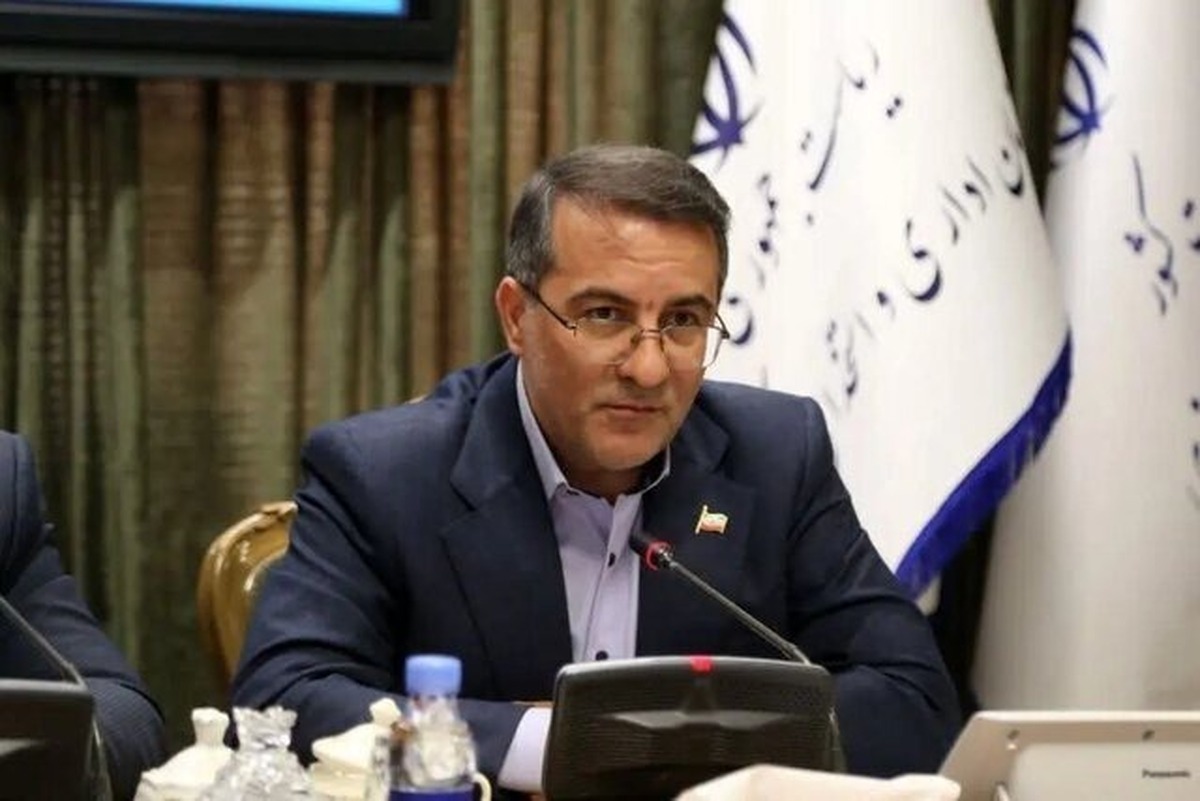 رئیس سازمان اداری و استخدامی گفت، شهروندان در هر ادارهای که مراجعه میکنند اگر با بدرفتاری کارمند مواجه میشوند؛ میتوانند از طریق شمارهگیری با مرکز تماس ۱۲۸ این موضوع را مطرح کنند.