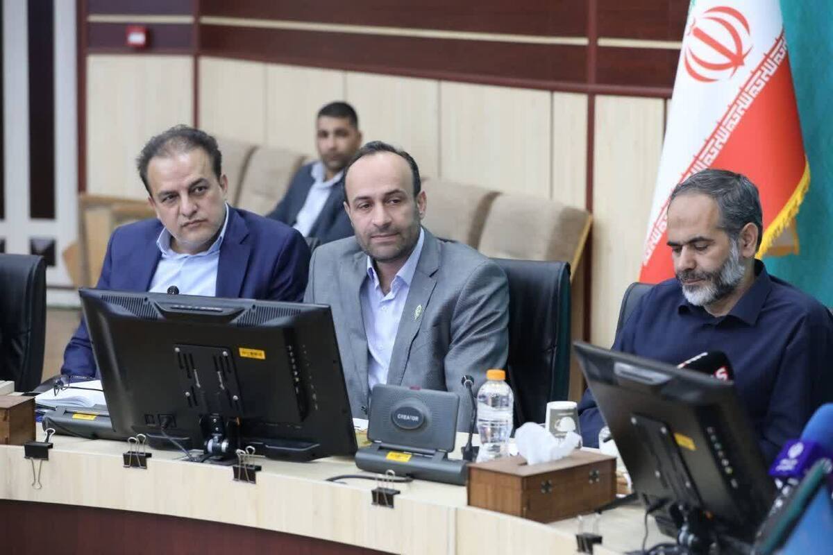 رئیس مجمع نمایندگان البرز با تأکید بر ضرورت حفظ پایداری تولید گفت: بخش تولید به عنوان یکی از ارکان اصلی اقتصاد کشور نیازمند زیرساخت‌های قوی، قوانین تسهیل‌گر و توجه به مسائل زیست‌محیطی است.