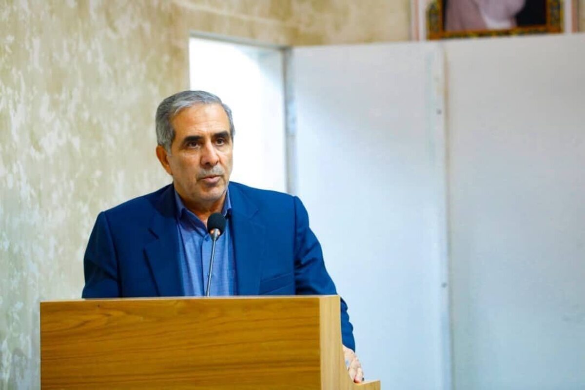 اداره کل صنعت معدن و تجارت استان درصدد شناسایی الگوهای موفق در بخش صادرات و معرفی آنان به عنوان صادرکننده نمونه استانی می باشد.