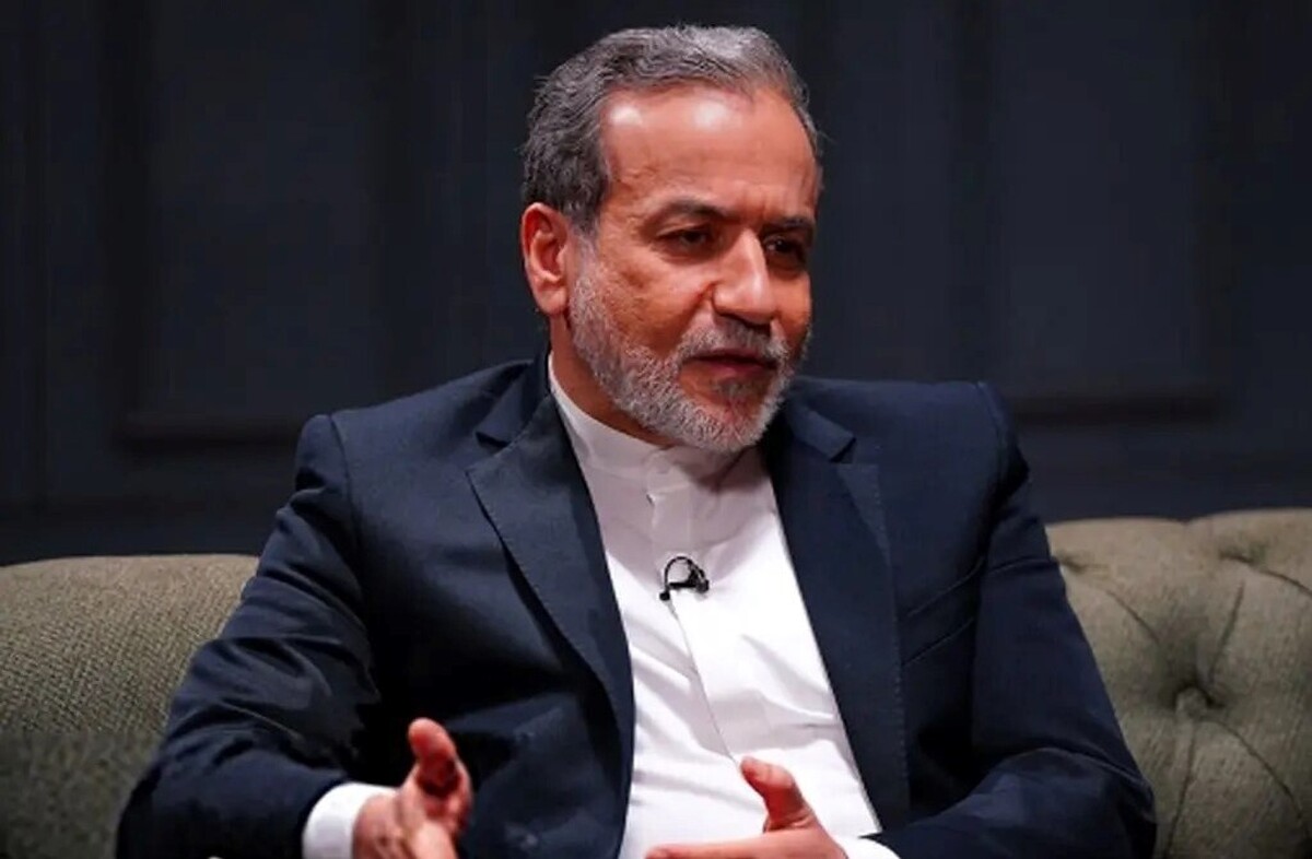 سیدعباس عراقچی، وزیر امور خارجه جمهوری اسلامی ایران درگفت‌وگو با شبکه الجزیره دوخط قرمز ایران برای  مذاکره غیرمستقیم با آمریکا را اعلام کرد و گفت: غنی‌سازی ومساله موشکی به هیچ عنوان قابل  مذاکره نیستند.