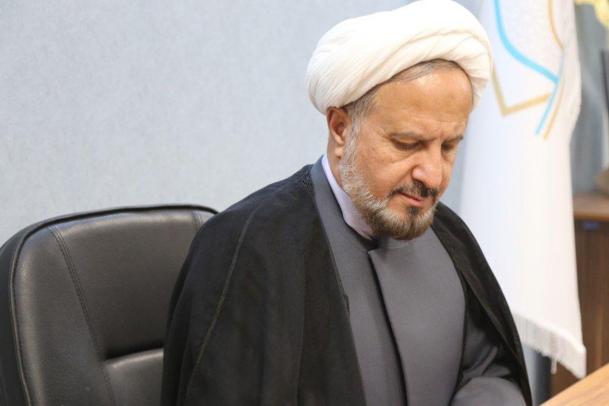 فرهنگ عمومی رکن هویت، اخلاق و معنویت جامعه است