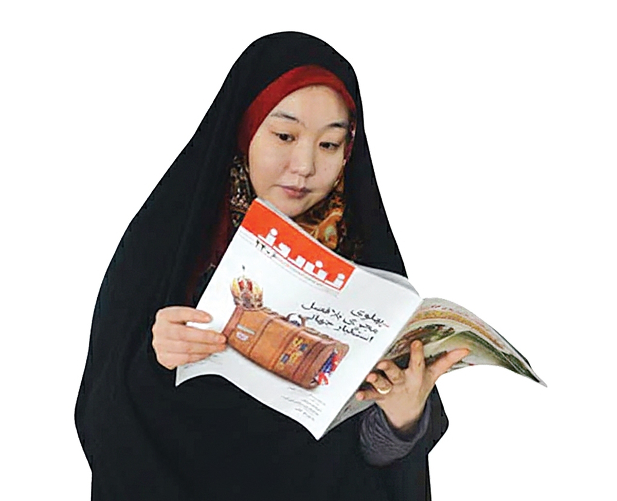 زنان تازه‌مسلمان و نوکیش،ارادت ویژه‌ای به حضرت‌زهرا(س) دارند؛محبتی که در دل آنها جاری است، ازجنس محبت دختربه مادر است.من این رابطه را«مادرانه فاطمه(س) برای دختران تازه‌واردش» می‌نامم، دخترانی که معنای عشق مادرانه بی‌بی دو عالم را بهتر ازمادرک کرده‌اند.حکایت خواندنی دختران فاطمه(س)را در دو روایت دلنشین بخوانید.