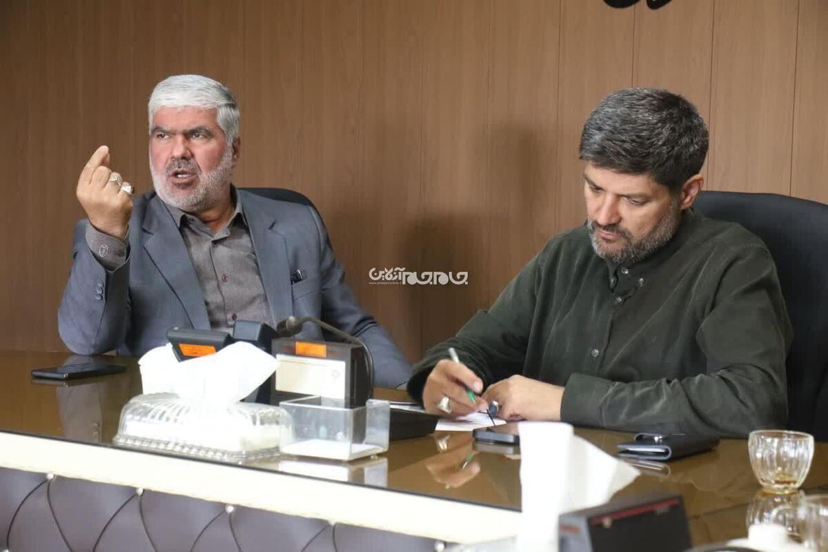 جلسه بررسی مشکلات ناوگان اتوبوسرانی شهرداری ارومیه به ریاست یاسر رهبردین، معاون امور عمرانی استانداری آذربایجان‌غربی، و با حضور حسین پناهی، رئیس شورای اسلامی شهر ارومیه برگزار شد. در این جلسه بر جذب سرمایه‌گذار و استفاده از ظرفیت بخش خصوصی برای نوسازی ناوگان حمل‌ونقل عمومی تأکید شد.