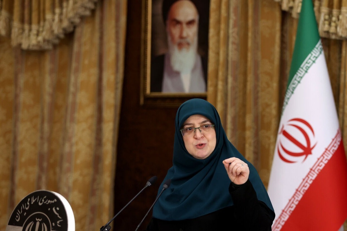 فاطمه مهاجرانی،-سخنگوی دولت با اعلام اینکه نیروگاه‌های خورشیدی ما در حال افزایش هستند، گفت: بهینه‌سازی و به روز رسانی نیروگاه‌ها در حال افزایش و انجام است.