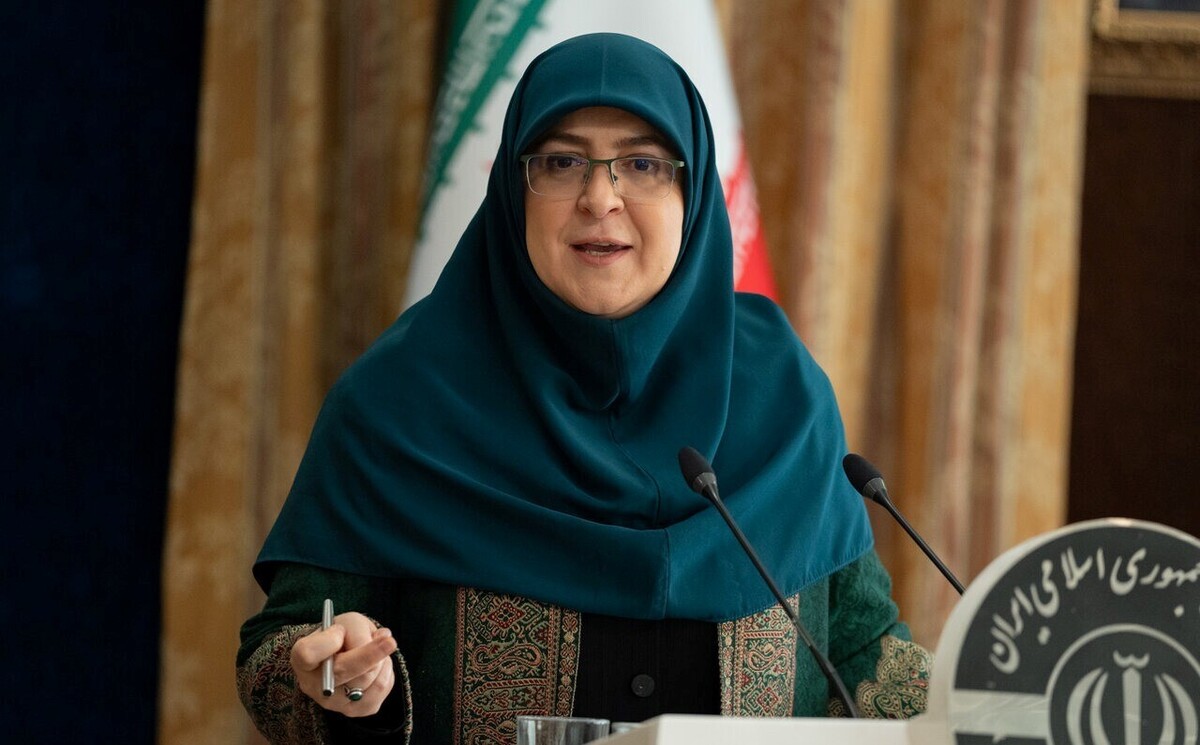 سخنگوی دولت به امضای تفاهم‌نامه ۳۵ هزار میلیارد ریالی برای توسعه اشتغال در مناطق کم‌برخوردار اشاره کرد و گفت: این تفاهم‌نامه در راستای برنامه هفتم توسعه و در راستای حمایت از ۱۷ هزار و ۵۰۰ طرح تولیدی و ۲۶ هزار فرصت شغلی انجام خواهد شد.