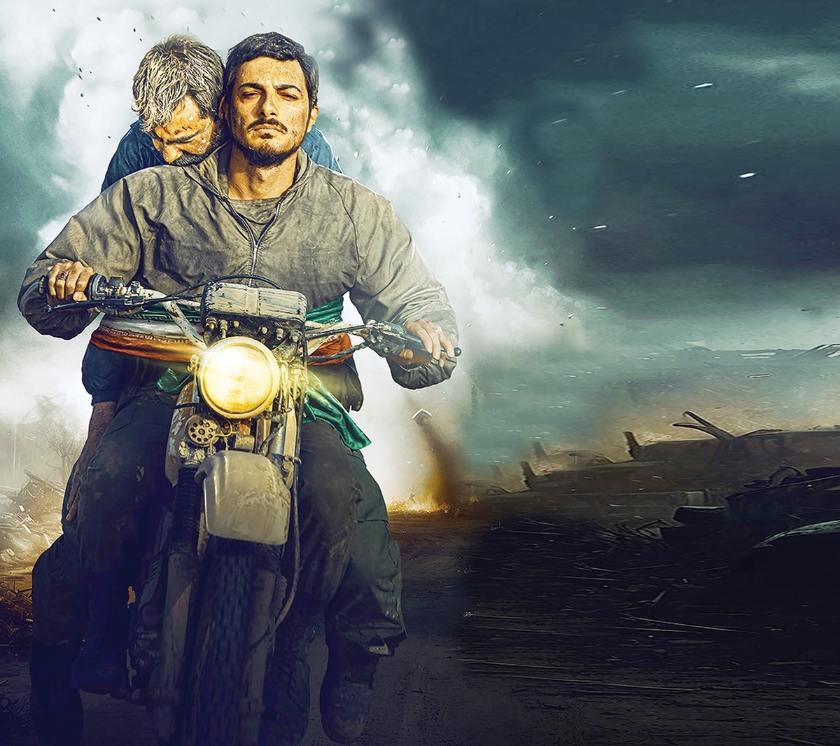 فیلم سینمایی «مجنون» به کارگردانی مهدی شامحمدی و تهیه‌کنندگی عباس نادران ازجمله تازه‌ترین آثار سینمای دفاع‌مقدس است که به زندگی و شهادت سردار مهدی زین‌الدین فرمانده جوان و مؤثر لشکر ۱۷ علی‌بن‌ابی‌طالب(ع) می‌پردازد. این فیلم که عنوان خود را از عملیات خیبر و جزیره مجنون وام گرفته، در تلاش است تا تصویری از رشادت، ایمان و منش انسانی یکی از چهره‌های کمتردیده‌‌شده جنگ تحمیلی را بازنمایی کند.