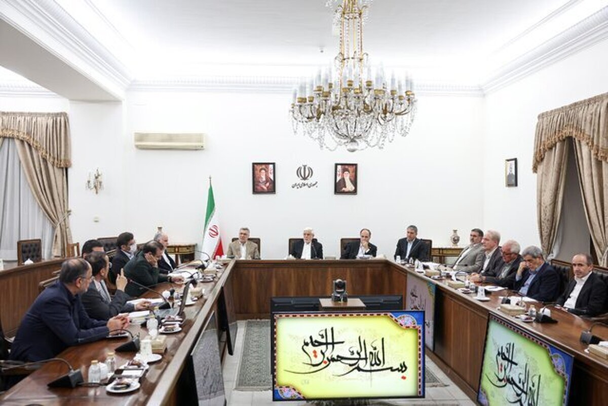 معاون اول رئیس جمهور گفت: موسسه تحقیقات واکسن و سرم سازی رازی، موجب افتخار کشور بوده و در بزنگاه‌ها، خدمات فراموش ناشدنی به کشورمان داشته‌است.