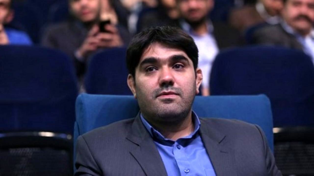 تناقض در گفتار و رفتار تامین اجتماعی؛ از پیامک انبوه تا تهدید بازنشستگان فعال در تاکسیهای اینترنتی تناقض در گفتار و رفتار تامین اجتماعی؛ از پیامک انبوه تا تهدید بازنشستگان فعال در تاکسیهای اینترنتی