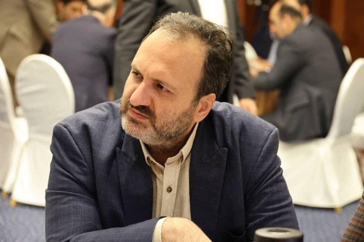 مدیر کل راه و شهرسازی استان قزوین گفت: رتبه نخست برنامه اجرایی سازمان ملی زمین و مسکن وزارت راه و شهرسازی، در کارنامه اداره کل راه و شهرسازی قزوین ثبت شد.