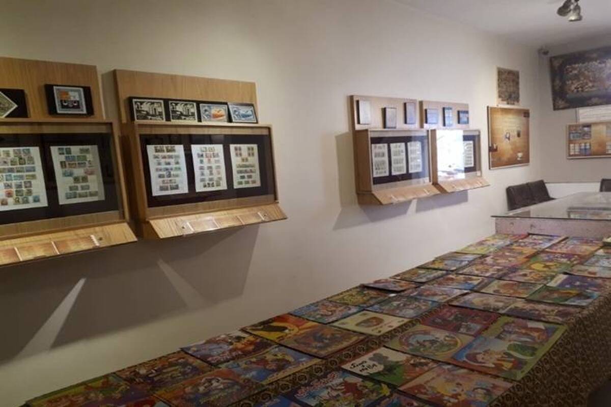 مدیر موزه تخصصی تمبر کرج گفت: این مجموعه با ثبت بیش از ۲.۵ میلیون قطعه تمبر در کتاب رکورد‌های گینس ثبت شده است.