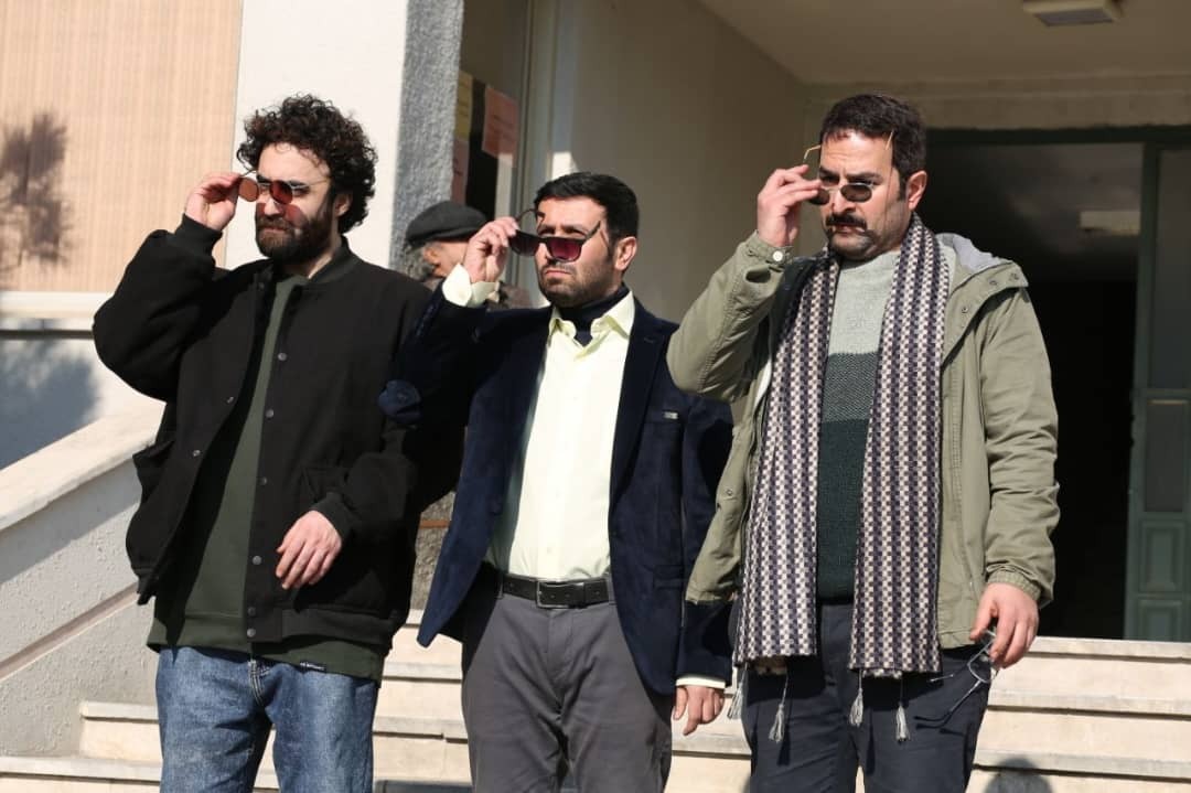 کارگردان سریال «دشتستان» در گفت و گو با جام جم توضیح داد چگونه از طنز و درام برای روایت چالشهای دانشجویی استفاده کرده است. کارگردان سریال «دشتستان» در گفت و گو با جام جم توضیح داد چگونه از طنز و درام برای روایت چالشهای دانشجویی استفاده کرده است.