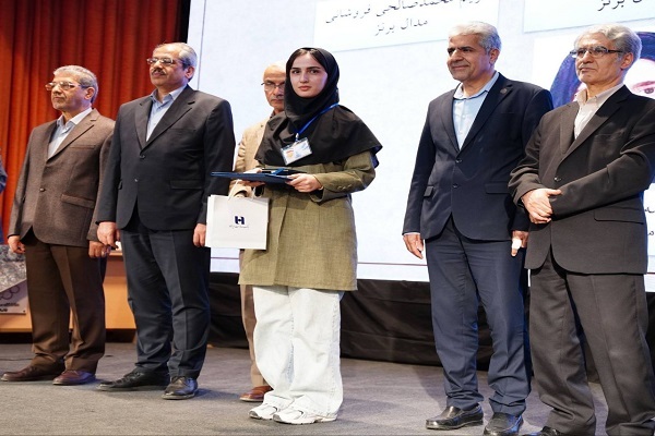 در دانشگاه صنعتی امیرکبیر برگزار شد؛تجلیل بانک صادرات ایران از ۶۷ دانشجوی نخبه المپیادی کشور