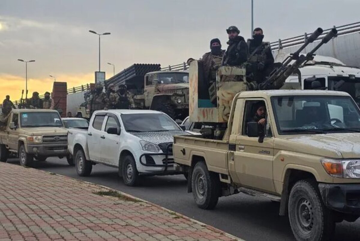 مدیر دیده‌بان حقوق بشر سوریه اعلام کرد: از آغاز سال ۲۰۲۵، بیش از ۱۱۰۰۰ نفر در سوریه کشته شده‌اند.