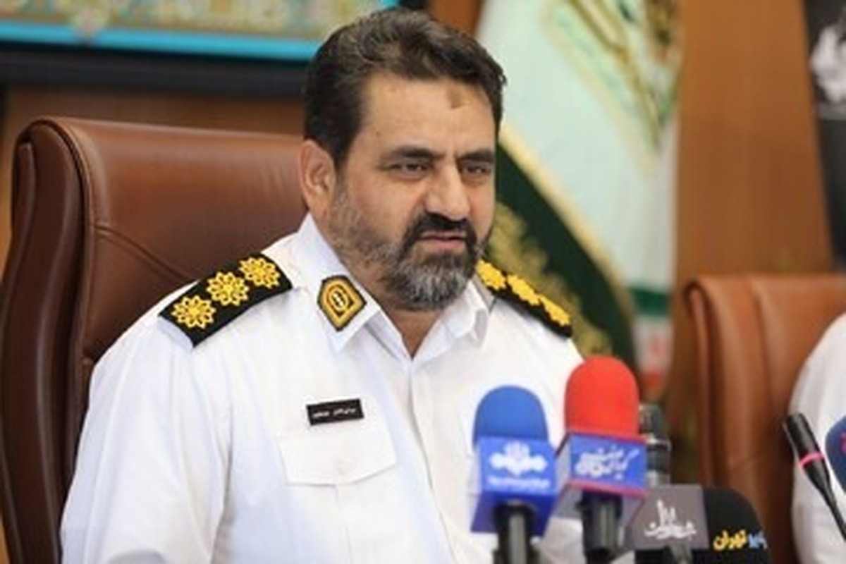 رئیس پلیس راهور تهران بزرگ، با بیان اینکه حمل مسافر با خودروی شخصی تخلف است و جان سرنشینان را به خطر می‌اندازد، گفت: با جدیت با این تخلف برخورد می‌کنیم.