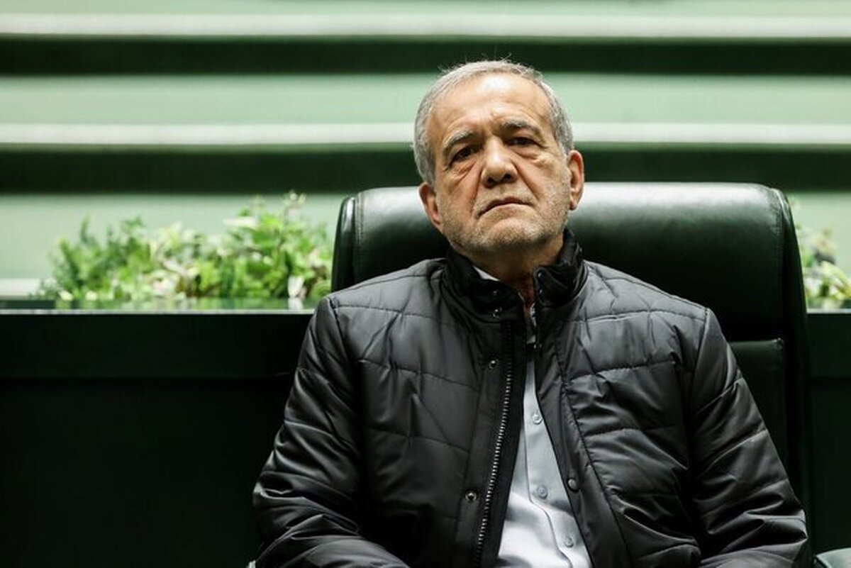 عضو هیات رئیسه مجلس از حضور مسعود پزشکیان رئیس‌جمهور و محمدرضا عارف معاون اول رئیس‌جمهور در جلسات علنی دوشنبه و سه‌شنبه هفته جاری مجلس خبر داد.