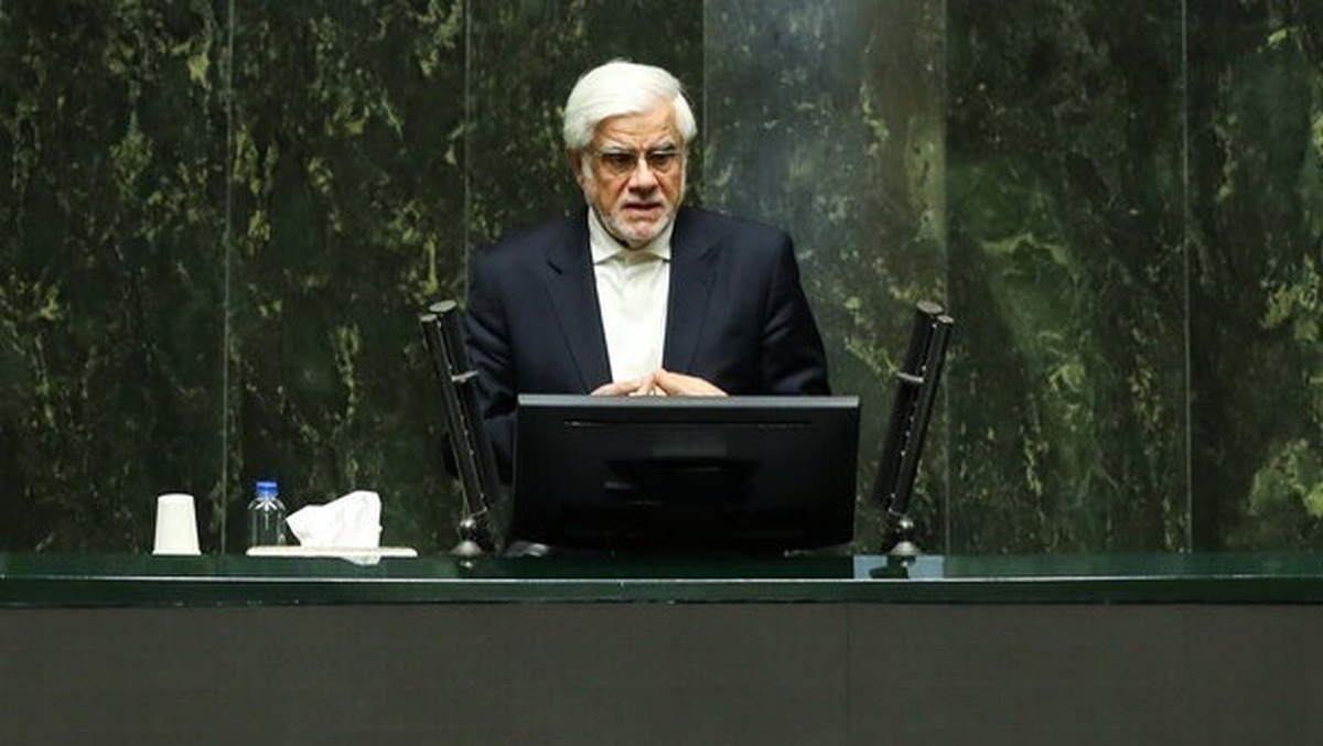 عارف، معاون اول رئیس جمهور از نمایندگان مجلس شورای اسلامی خواست در بررسی عملکرد دولت در اجرای سال نخست برنامه هفتم توسعه، شرایط سخت کشور را در یک سال گذشته از جمله ترور شهید هنیه در تهران، ناترازی‌های مختلف و جنگ تحمیلی ۱۲ روزه را در نظر بگیرند.