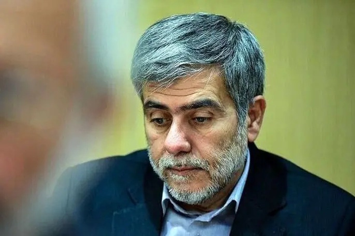 فریدون عباسی‌دوانی، از برجسته‌ترین چهره‌های علمی ایران در حوزه‌ فیزیک هسته‌ای بود؛ مردی که دانش را با مسئولیت ملی درآمیخت.