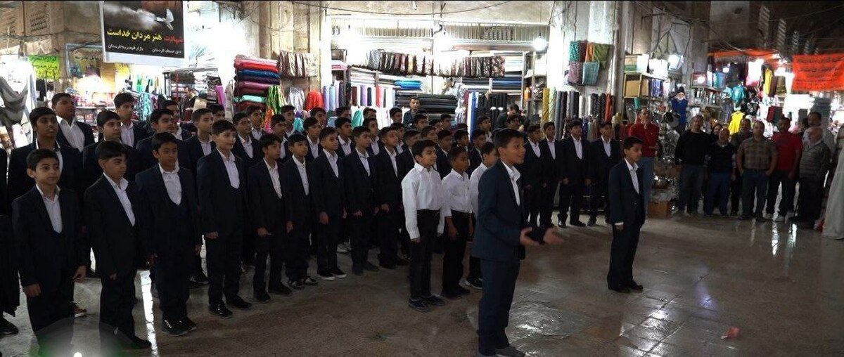 برنامه تلویزیونی «ایران سرود» این هفته به استان فارس سفر کرده و میزبان گروه سرود «مصباح الهدی» بوده‌است.این گروه با مربیگری محمدرضا نیکخو و شعر سید محمد صادق آتشی، نماهنگ «صدای خورشید»، را اجرا کردند.این اثر در دو نوبت، شنبه و سه‌شنبه، از شبکه دو سیما و شبکه امید پخش شده است.