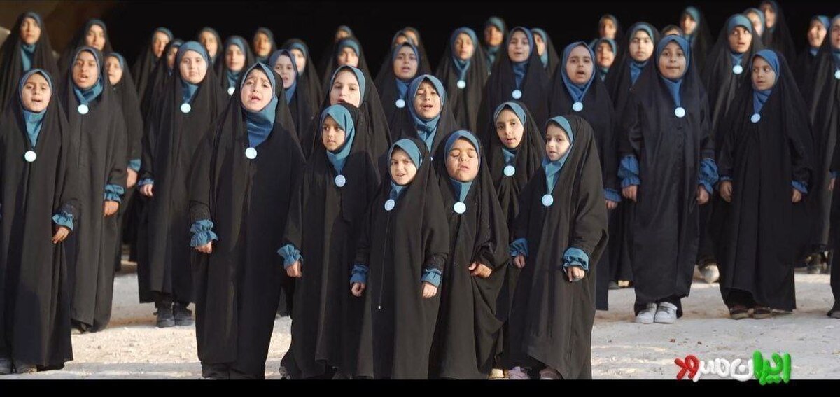 این هفته برنامه تلویزیونی «ایران سرود» میهمان استان کرمان و شهر جهرم بود و گروه سرود «دختران نسل سلمان» به اجرای نماهنگ « بچه‌های حاج قاسم» پرداختند.این گروه  نماهنگی را که توسط سید محمد صادق آتشی سروده شده بود، با مربی‌گری زهره سادات دستغیب اجراکرده‌اند. و در دو نوبت روزهای یکشنبه و چهارشنبه از شبکه دو و شبکه امید پخش شده‌است.