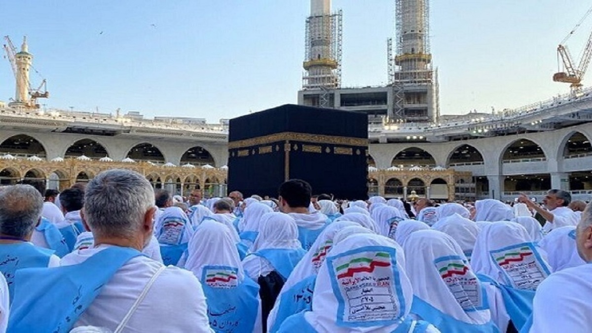 پیش ثبت نام از متقاضیان حج تمتع ۱۴۰۵ که از روز بیستم مهر ماه آغاز شده همچنان ادامه دارد و فرصت نام نویسی برای دارندگان قبوض ودیعه گذاری تا ۱۵ بهمن ماه ۸۶ هم از روز سوم آبان فراهم میگردد.