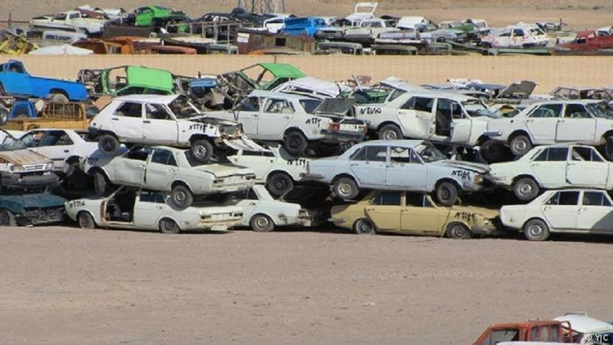 رئیس ستاد نوسازی ناوگان حمل‌ونقل ایدرو با هشدار نسبت به پیامد‌های اقتصادی و زیست‌محیطی تداوم فرسودگی ناوگان گفت، تنها خودرو‌های فرسوده سواری و وانت سالانه ۸.۳ میلیارد لیتر بنزین می‌سوزانند و ۸.۳ میلیارد دلار از منابع کشور را هدر می‌دهند. در صورت جایگزینی این خودرو‌ها با مدل‌های نو، دوگانه‌سوز یا برقی، می‌توان تا ۷ میلیارد دلار صرفه‌جویی ارزی و ۷۰ درصد کاهش ناترازی بنزین در کشور رقم زد.