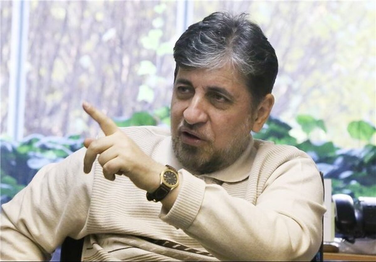 در دهه‌های اخیر، یکی از چالش‌های اساسی انقلاب اسلامی، پیشی گرفتن عمل بر نظر بوده است. در سطوح مختلف سیاسی و مدیریتی کشور، معمولا مباحث عملی و اجرایی غلبه داشته و کمتر به استدلال‌ها و مباحث بنیادین نظری و راهبردی توجه شده است. 