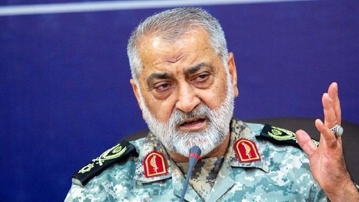 سردار شکارچی، سخنگوی ارشد نیرو‌های مسلح گفت: ما هرگز ضعیف نمی‌شویم، بلکه با عروج هر یک از این شهدا به ملکوت اعلی، جمهوری اسلامی ایران مقتدرتر و استوارتر می‌شود.