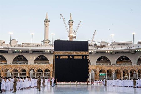 ببینید | اقامه نماز باران در مسجدالحرام