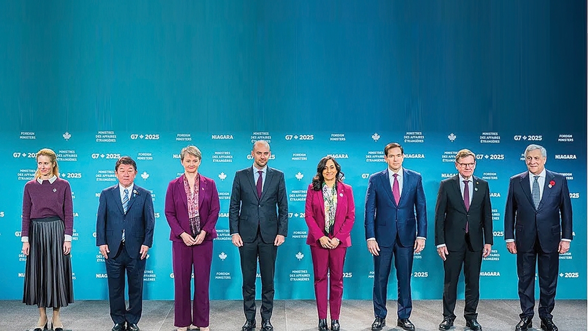 جهان با بحران‌های زنجیره‌ای از جنگ اوکراین تا نسل‌کشی در غزه و آشفتگی‌های اقتصادی دست و پنجه نرم می‌کند، با این حال نشست وزرای خارجه گروه‌۷ در منطقه نیاگارا کانادا که در روز‌های اخیر برگزار شده به جای پرداختن به این مسائل، به صحنه‌ای برای تکرار ادعا‌های کهنه، یکجانبه و زیاده‌خواهانه علیه جمهوری اسلامی ایران تبدیل شد.