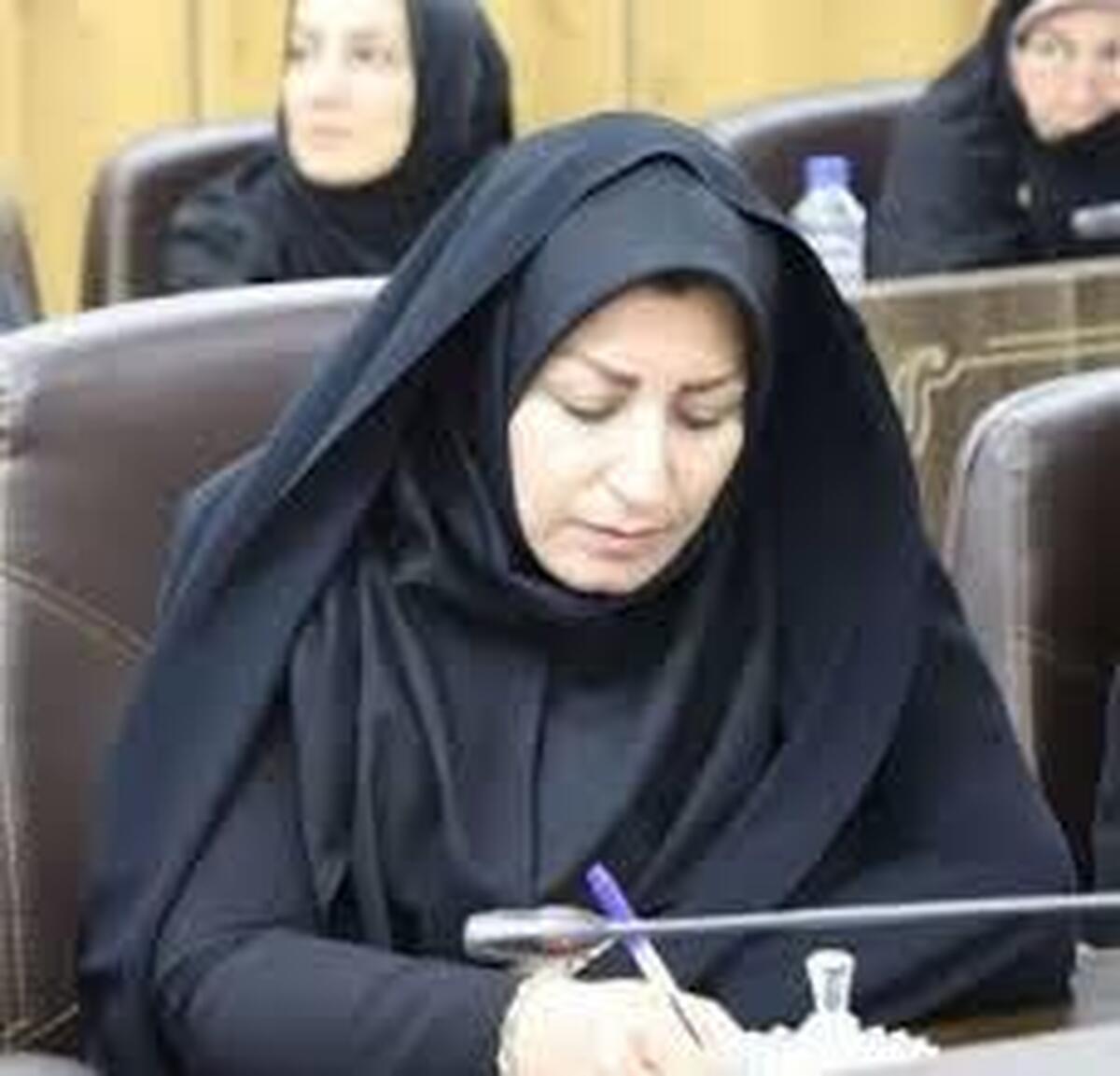 فرشته بیرانوند سرپرست معاونت فرهنگی، مطبوعات و تبلیغات اداره کل فرهنگ و ارشاد اسلامی لرستان شد