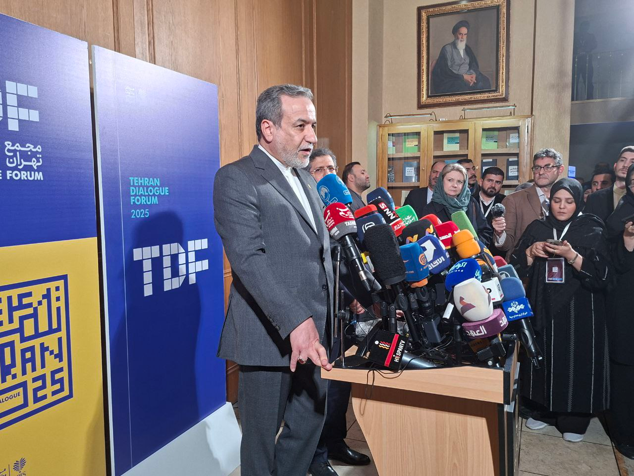 عراقچی: مذاکرهای که برای دیکته کردن باشد را قبول نمیکنیم عراقچی: مذاکرهای که برای دیکته کردن باشد را قبول نمیکنیم