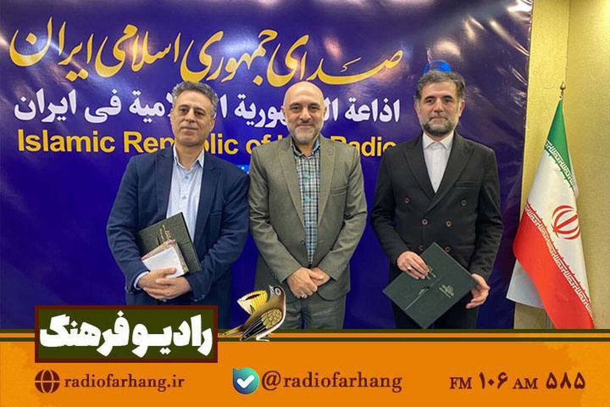 با حکم مدیر شبکه رادیویی فرهنگ، محمدمهدی مومنی‌ها به عنوان سرپرست گروه ادب و هنر و قائم‌مقام این شبکه رادیویی فرهنگ منصوب شد. 